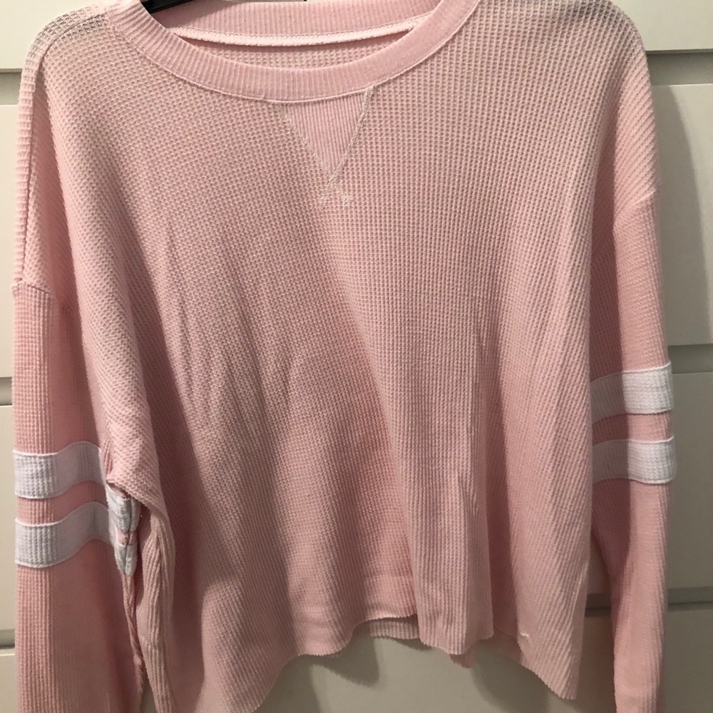 Hollister cropped Light pink long sleeve shirt